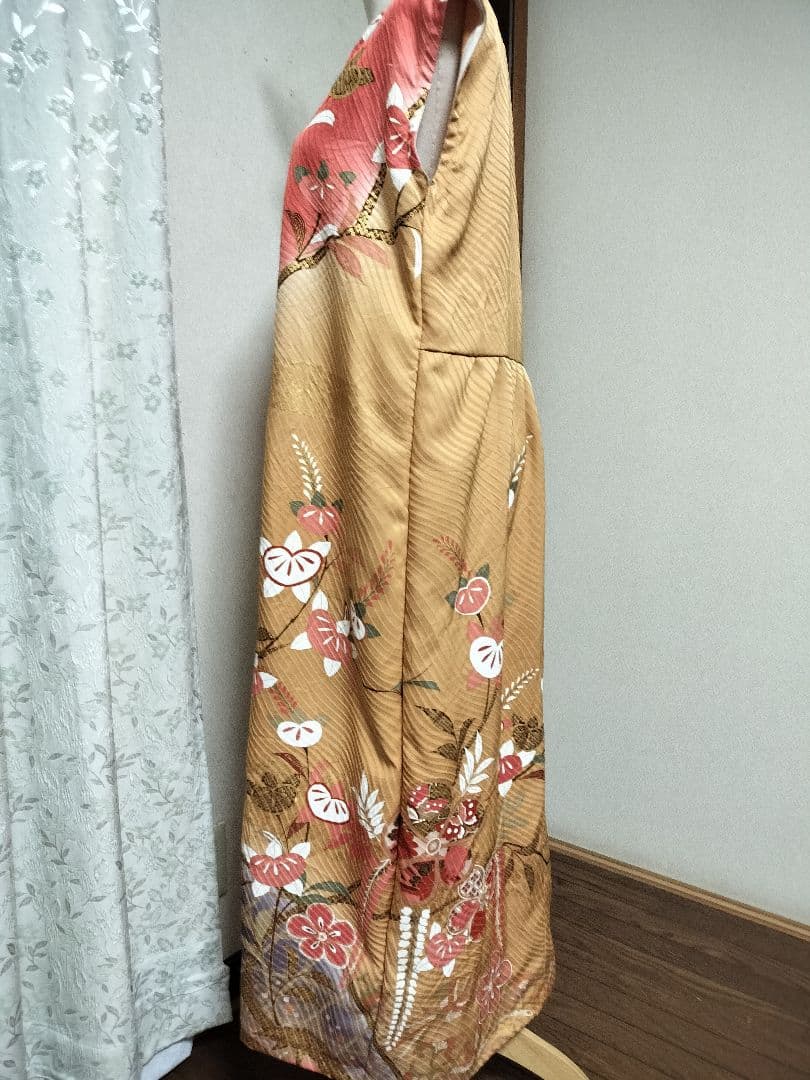 着物リメイク　振袖　草花文　ロングワンピース