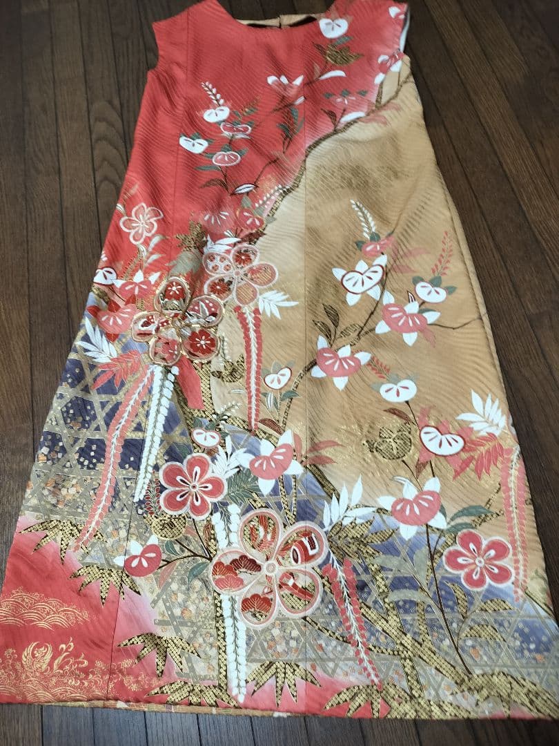着物リメイク　振袖　草花文　ロングワンピース