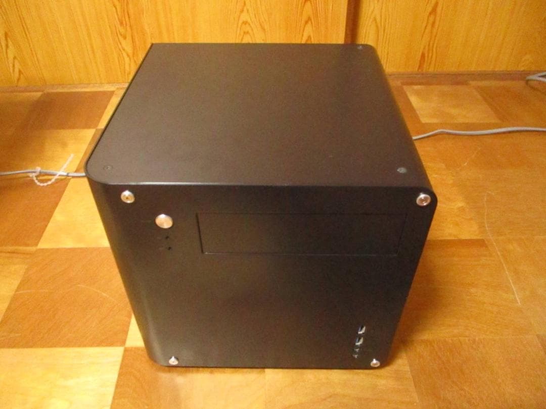 Abee acubic CS01 (Noctuaファン付き)