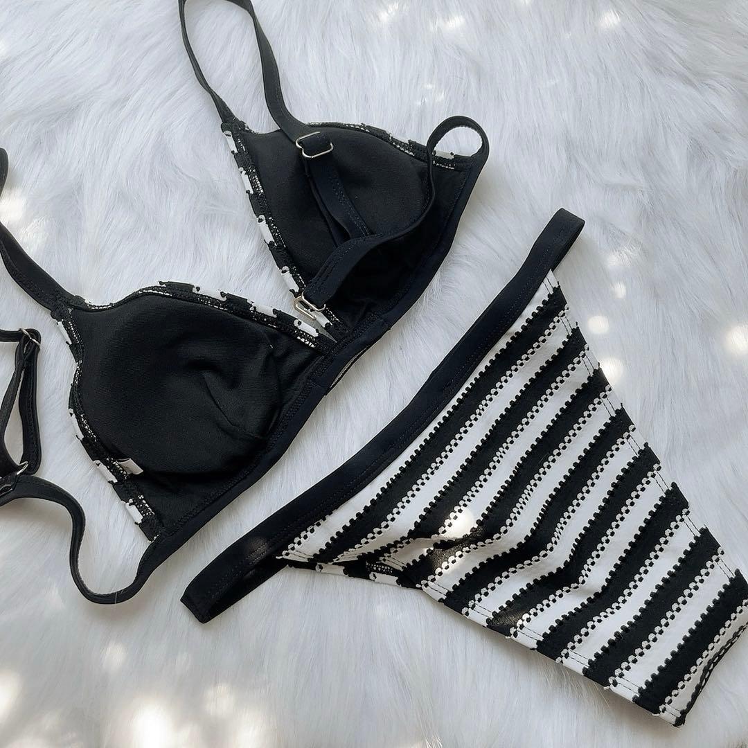 ミュウミュウ　ビキニ　MIUMIU 水着　ボーダー　パンティー