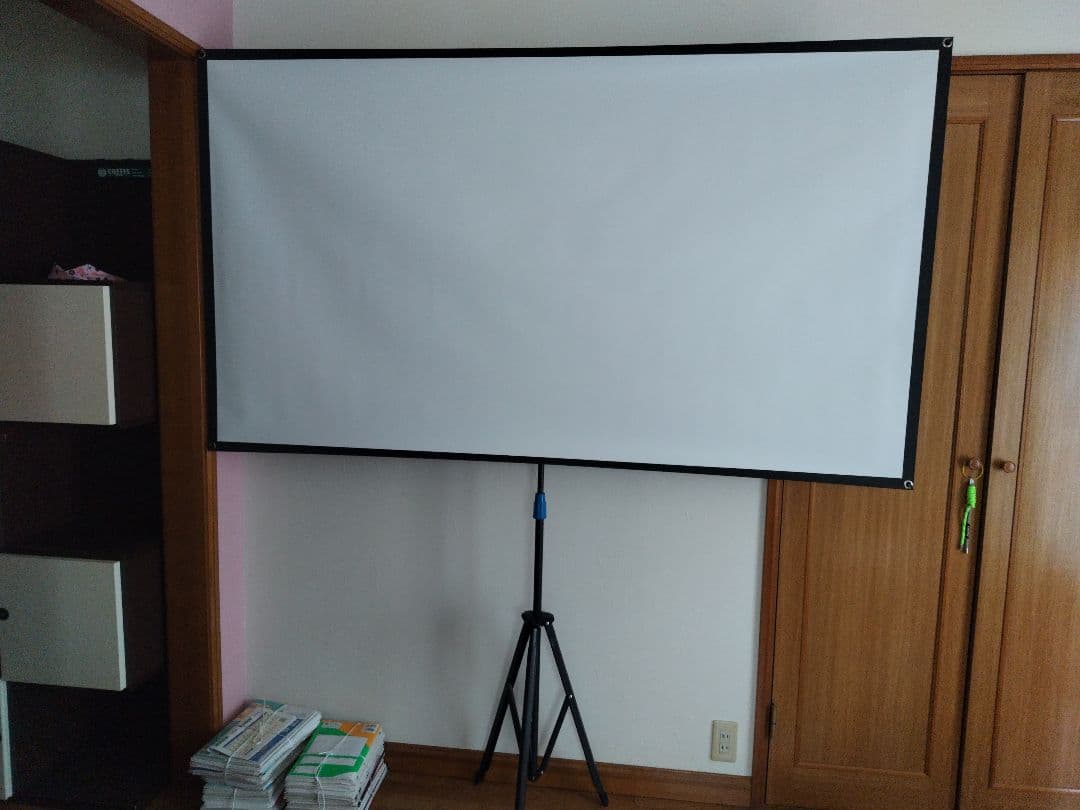 JE-11J2 プロジェクター 本体と4K対応スクリーンセット