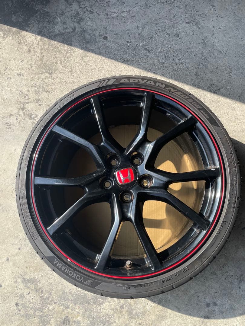 シビックTYPE R FK8 ADVANNEOVA AD09 245/30R20