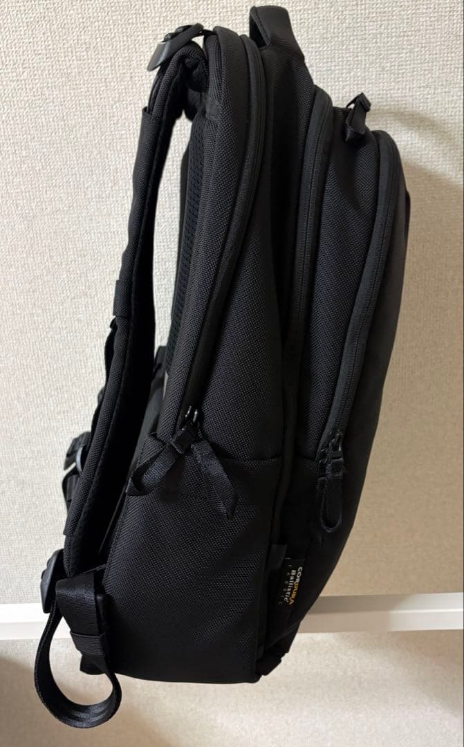 Incase Tracks Backpack 25L (インケース)