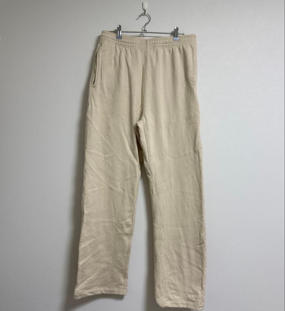 LYFT スウェット　セットアップ　スタンドカラー　ivory