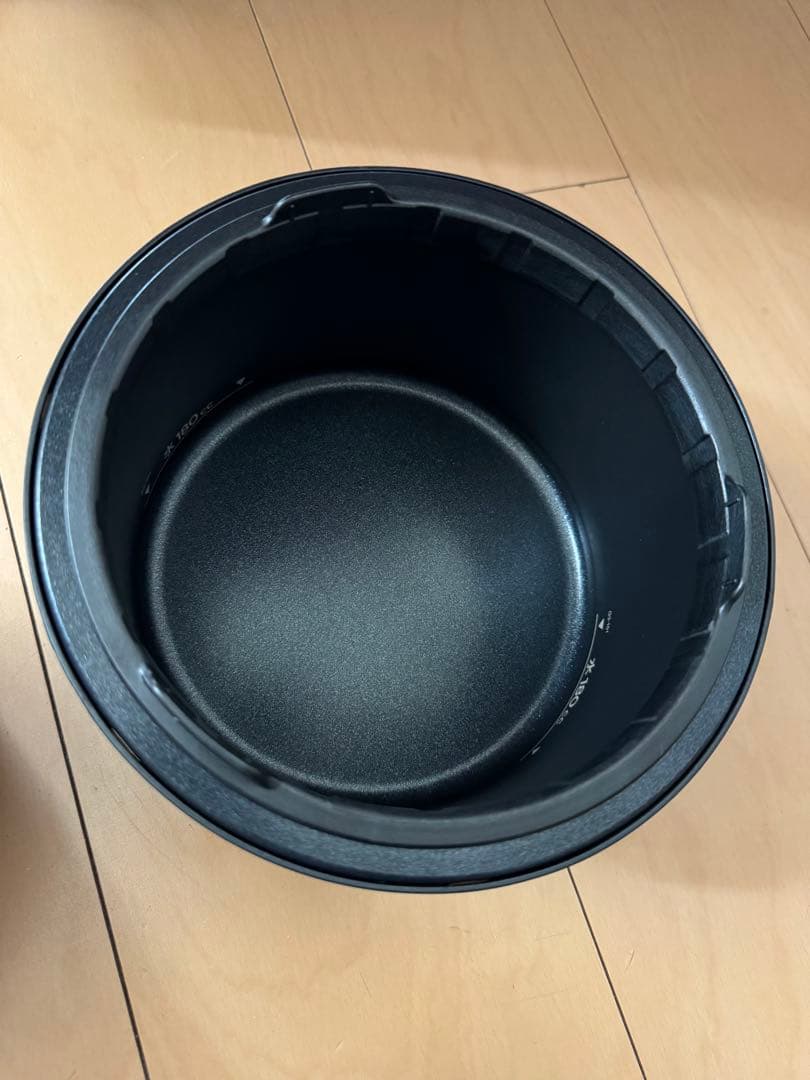 バルミューダ炊飯器　美品