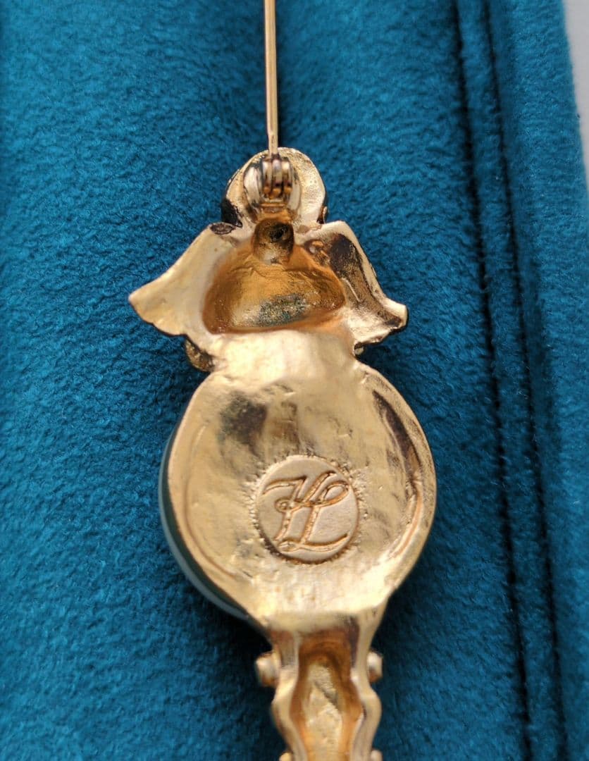 カールラガーフェルド　ヴィンテージ 天使のパールブローチ