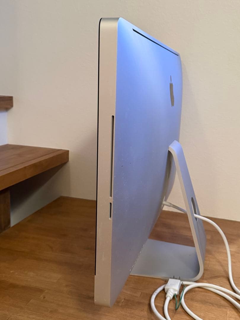 iMac 27インチ　Mid 2010 本体のみ　メモリ増設16GB