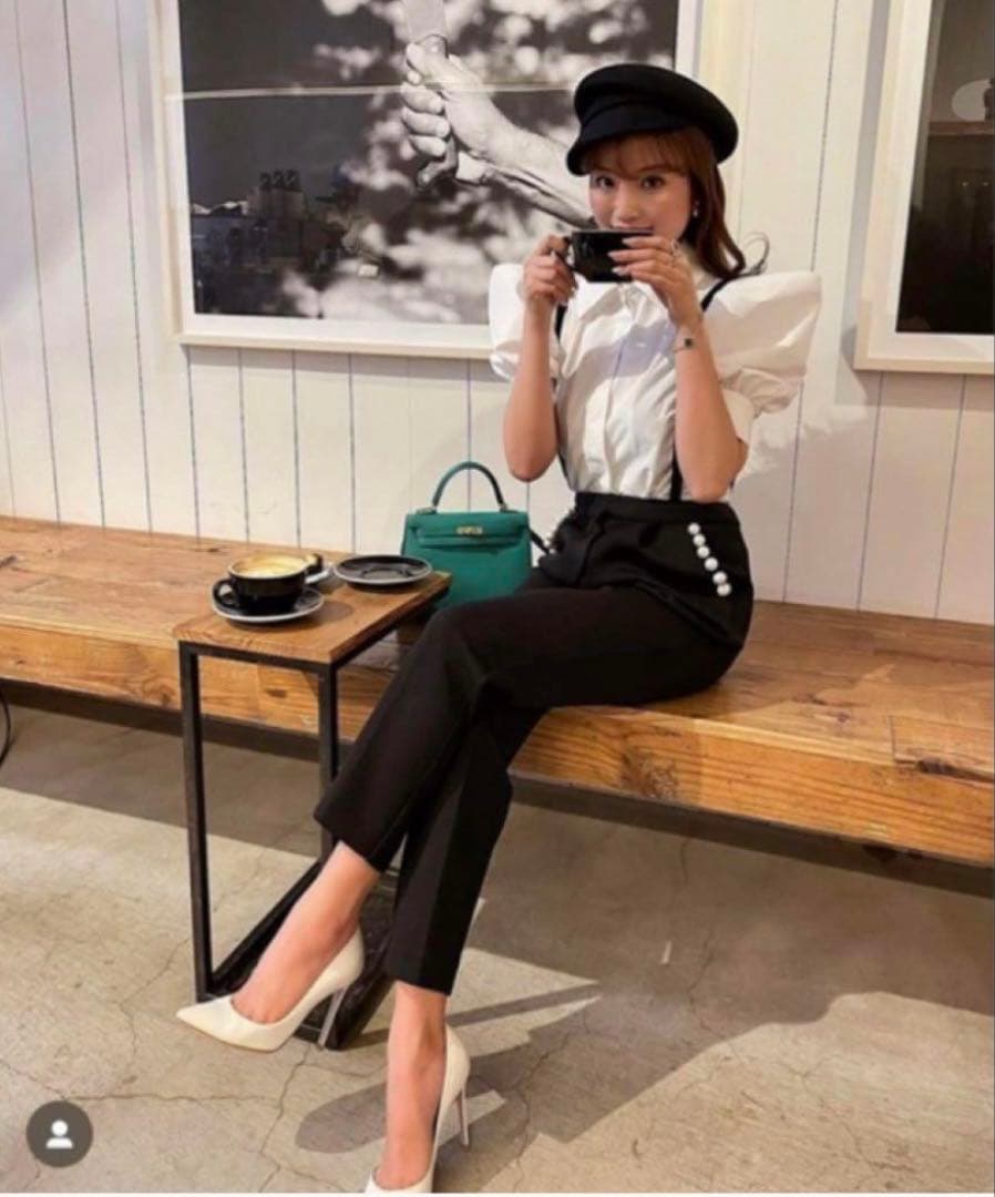 美品　sheller 2way パール　サスペンダー　テーパードパンツ　シェリエ