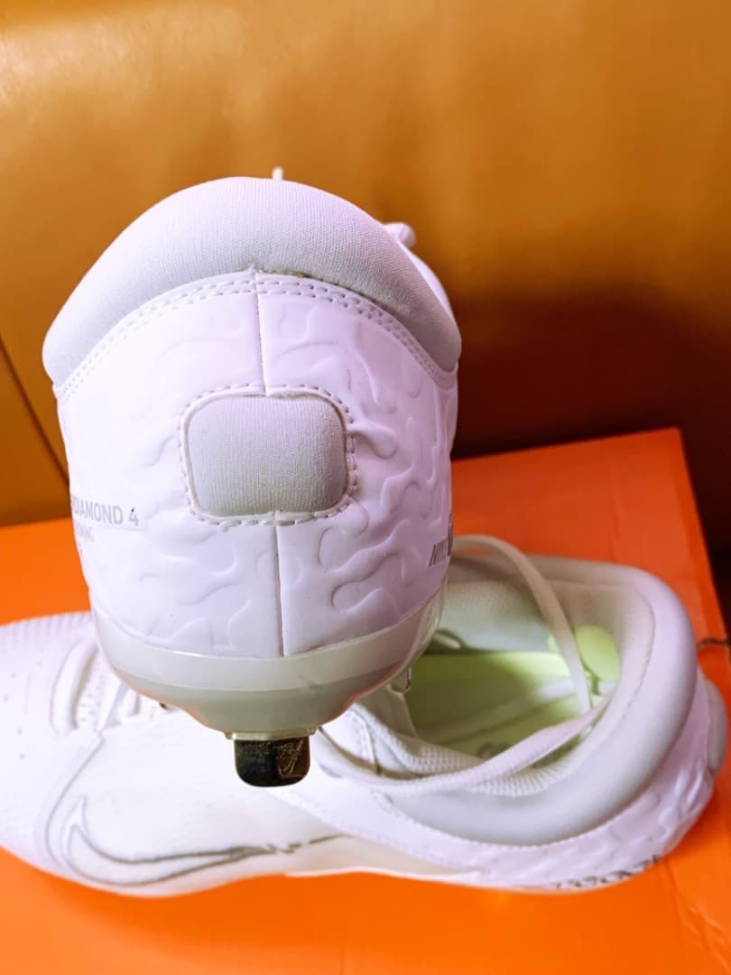 新品★USA国内限定発売モデル☆NIKE★Hyperdiamond 4★27cm