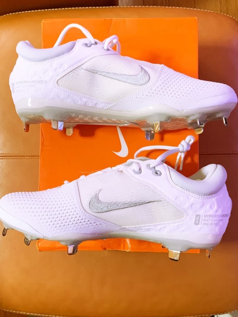 新品★USA国内限定発売モデル☆NIKE★Hyperdiamond 4★27cm