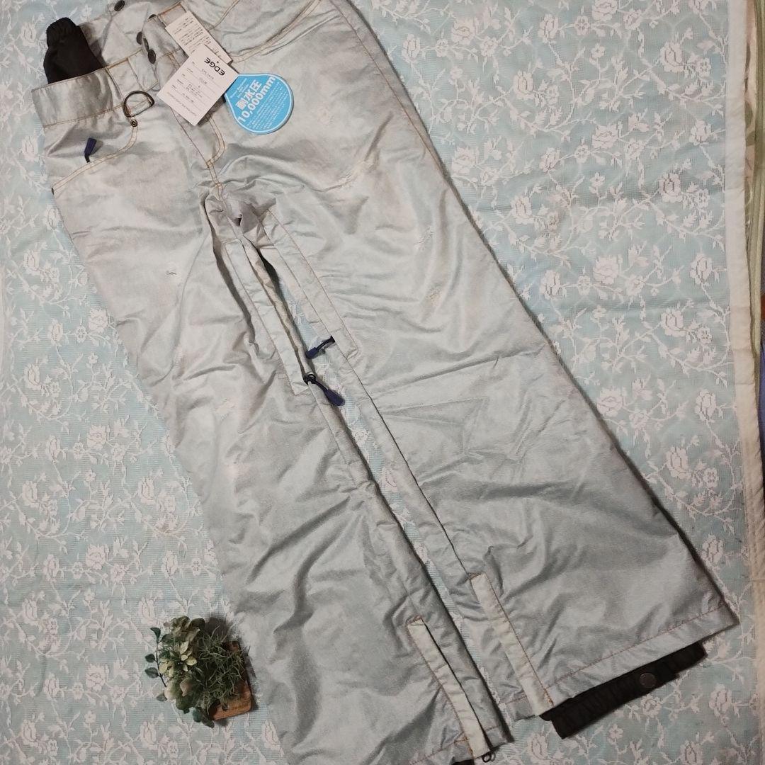 専用 新品 9号ハローキティ高機能 耐水圧 10000mmスノーボード上下ウェア