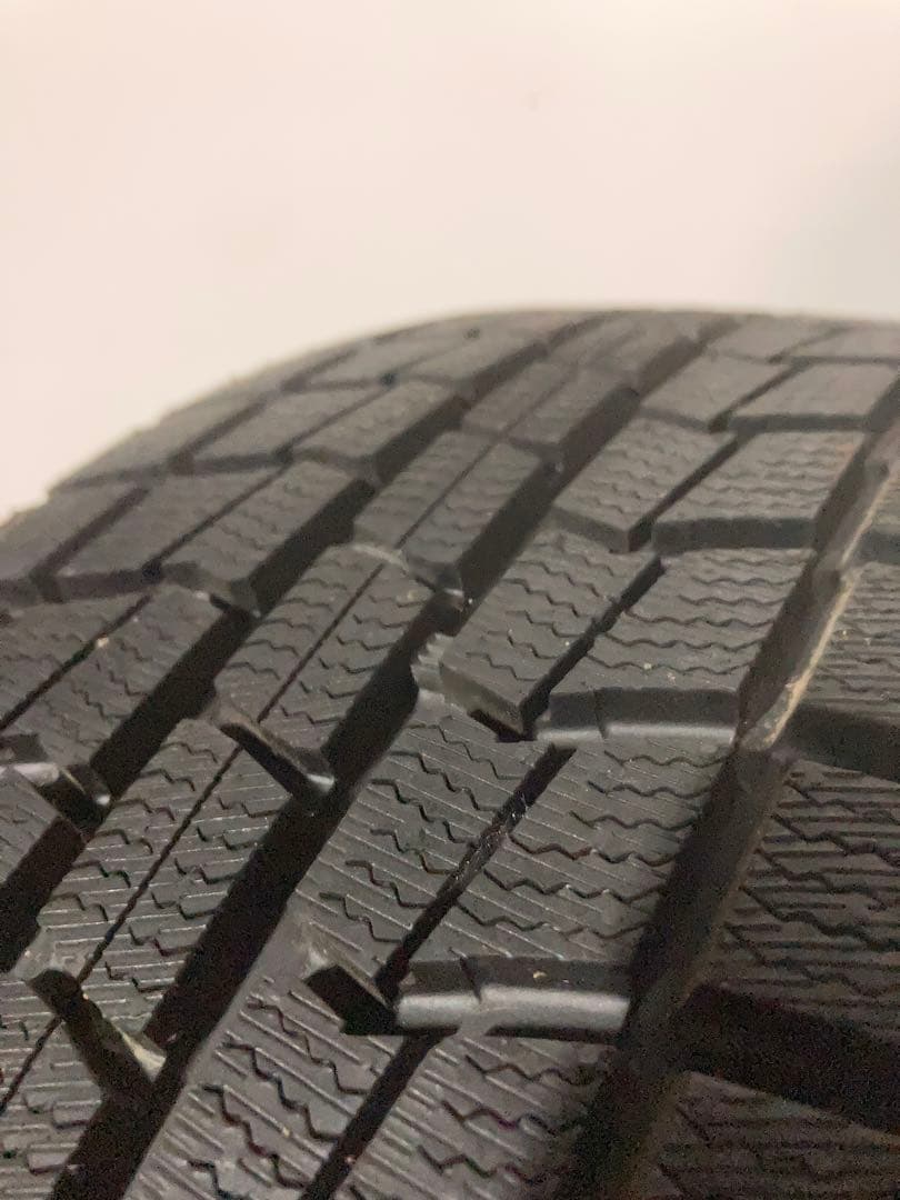 スタッドレスタイヤ　215/65r16 タイヤ・ホイール4本セット 中古