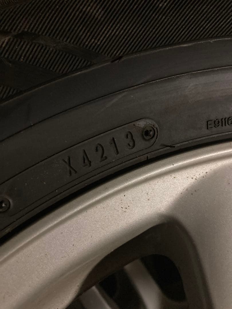 スタッドレスタイヤ　215/65r16 タイヤ・ホイール4本セット 中古