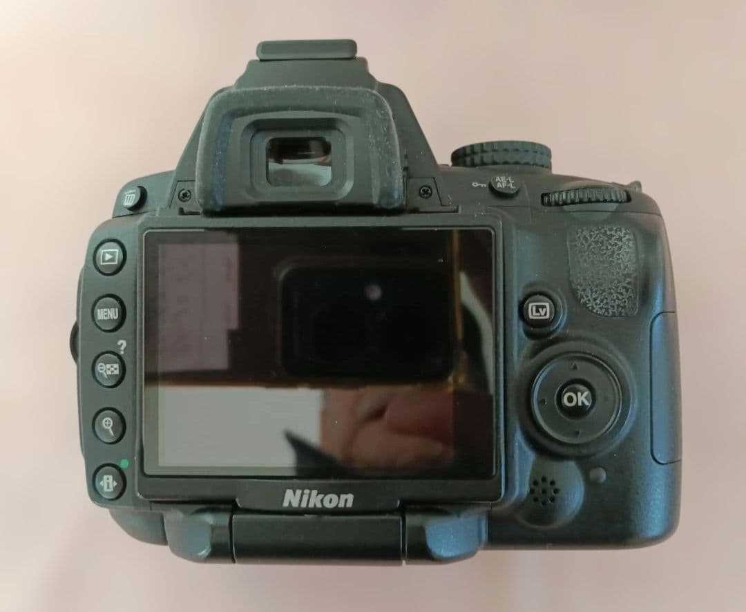 期間限定値引中　日曜日までNikon D5000　一眼レフ入門に最適