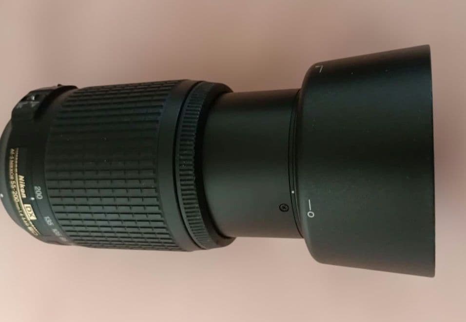 期間限定値引中　日曜日までNikon D5000　一眼レフ入門に最適