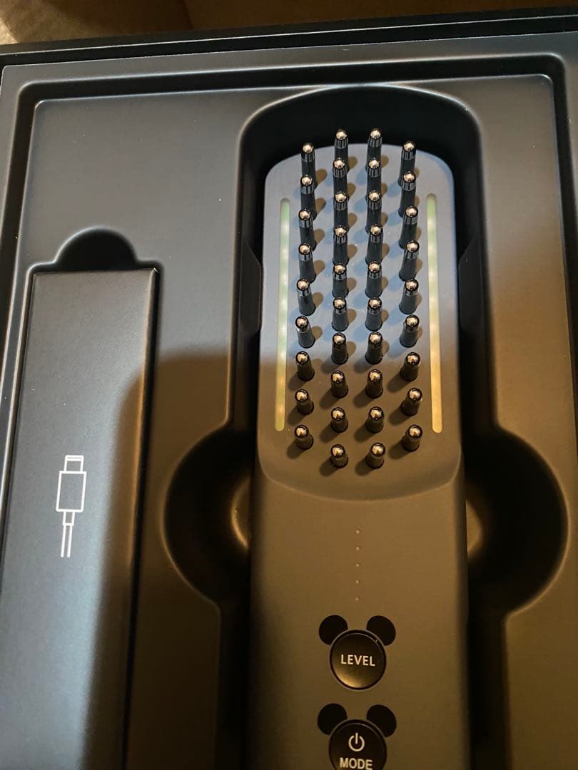 Brighte ELEKI BRUSH+ ミッキーマウスデザインと付属品