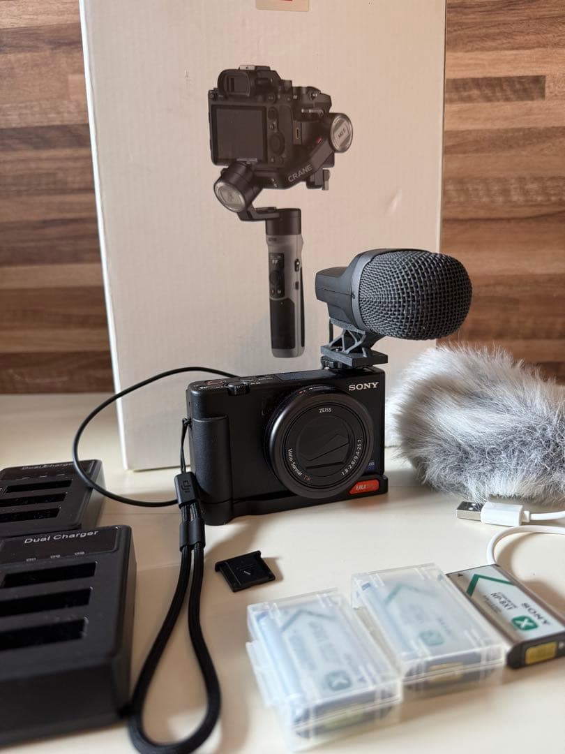 【ジンバル＆マイク付き】SONY VLOGCAM ZV-1 バッテリー×3