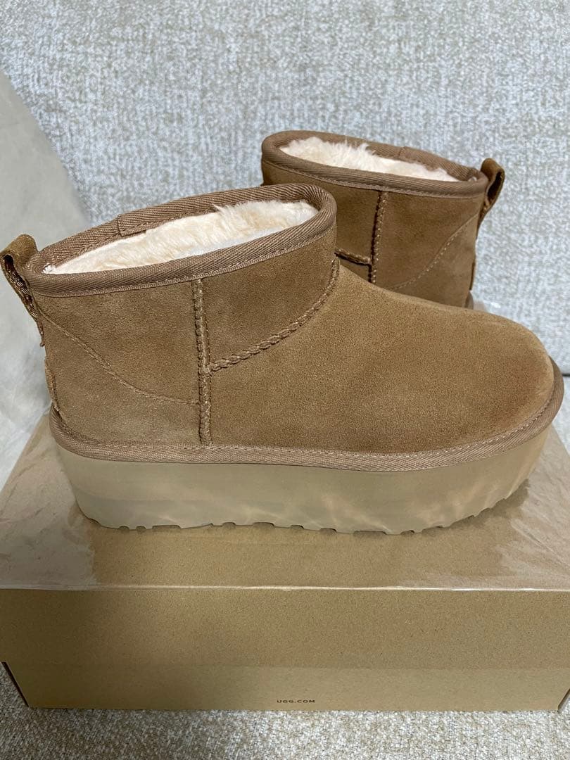 【正規品】 【即日発送可】UGG クラシック ウルトラ ミニ プラットフォーム