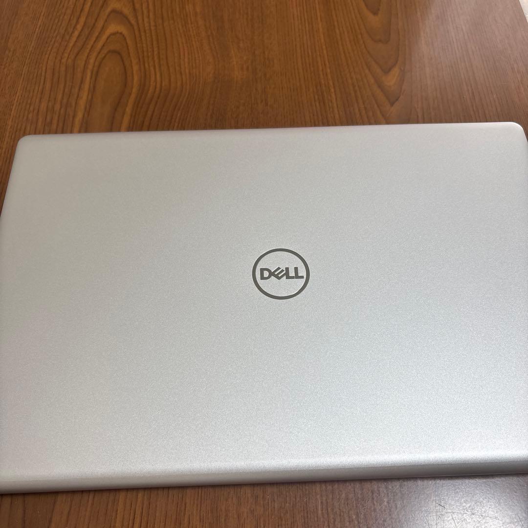 DELL Inspiron 15 3520 ノートパソコン