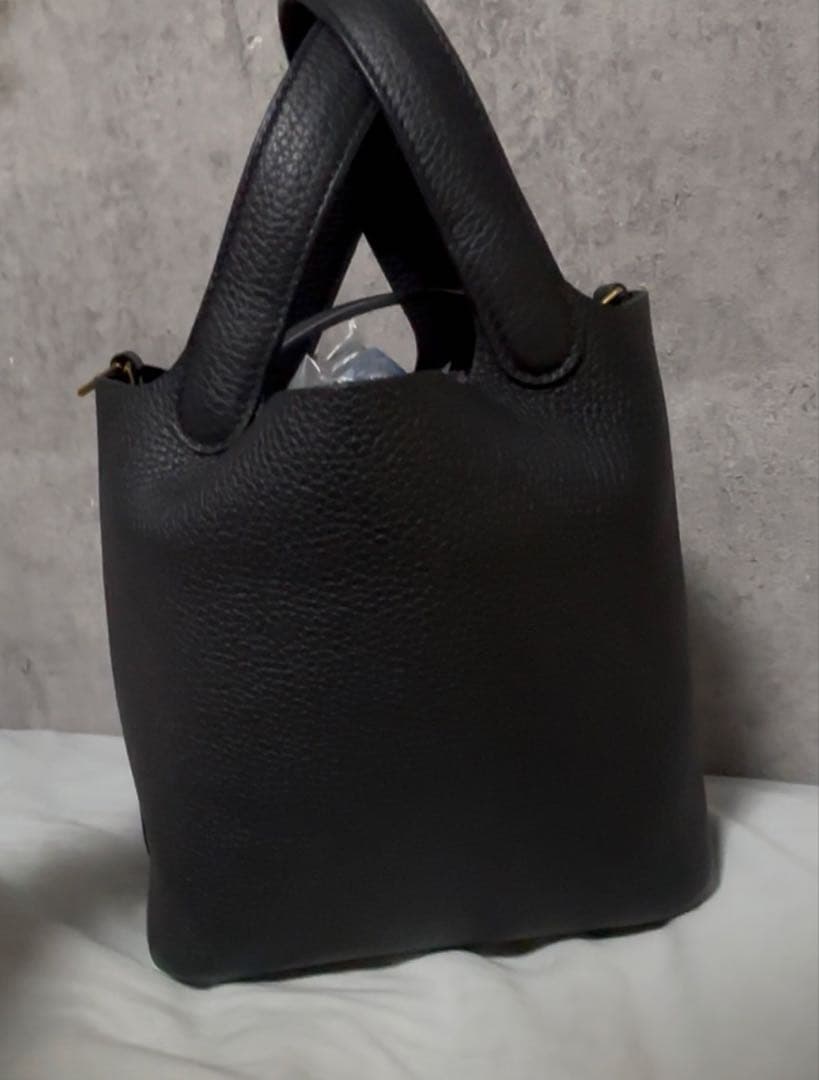 ⬛️ HERMES エルメス ピコタン ロック 18 PM ノワール×ゴールド金具