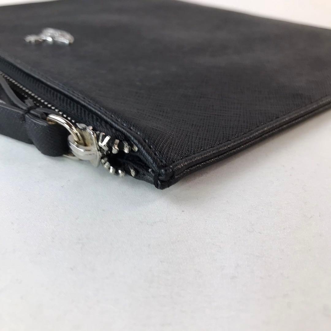 【極美品】ヴィヴィアンウエストウッド　クラッチバッグ　ヴィーガン　オーヴ　黒