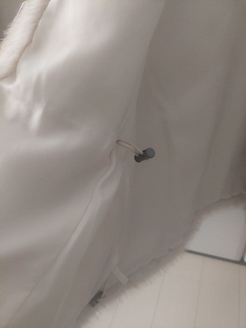 極美品⭐REGLEAM⭐シェイプコード　ファーベスト⭐オフホワイト