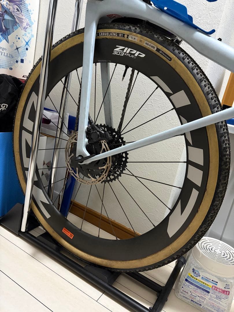 【ちねりらいだー】ZIPP303XPLR S 前後ホイールセット+タイヤ