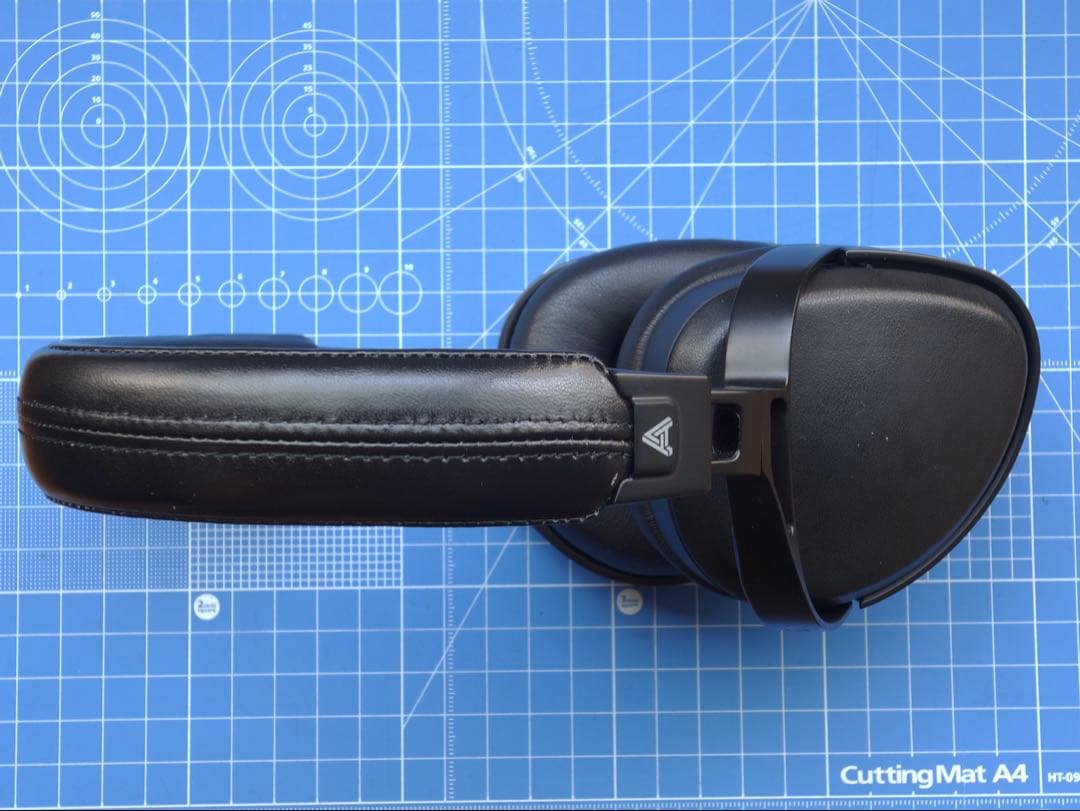 ヘッドホン AUDEZE SINE