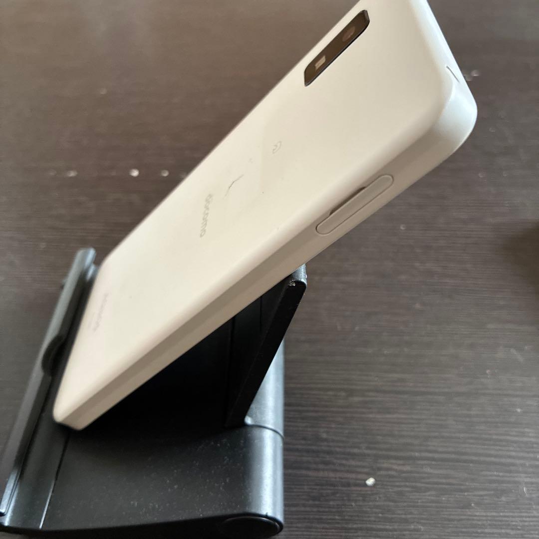 docomo AQUOS SH-53D 白　箱あり