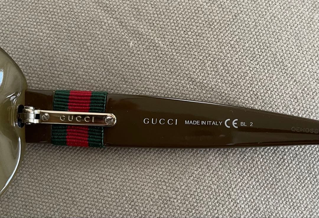 【美品】GUCCI レディースサングラス ケース付き