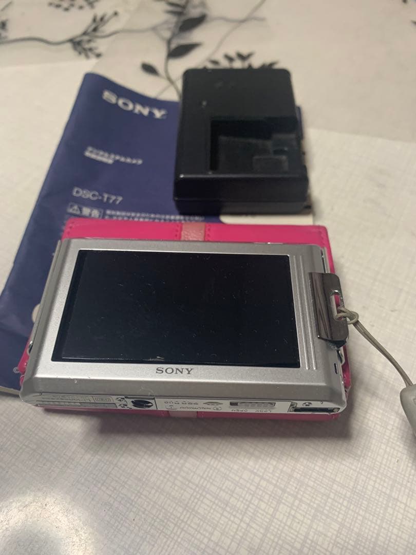 SONY Cyber-Shot DSC-T77 カバー桃　ほぼ未使用です　美品