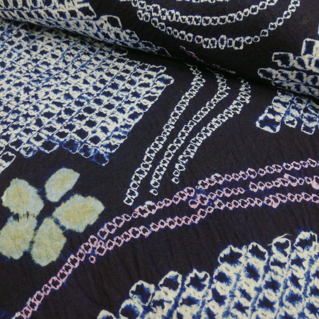 有松鳴海絞り浴衣　(流水に花紋様　未使用しつけ糸付　藍色)