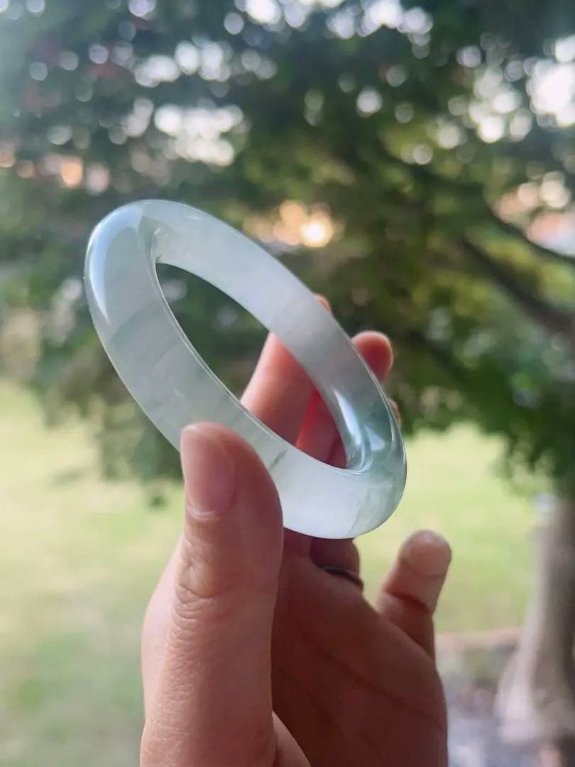 翡翠色 天山翠 金糸玉　天然石　バングル内径56.7 満圏