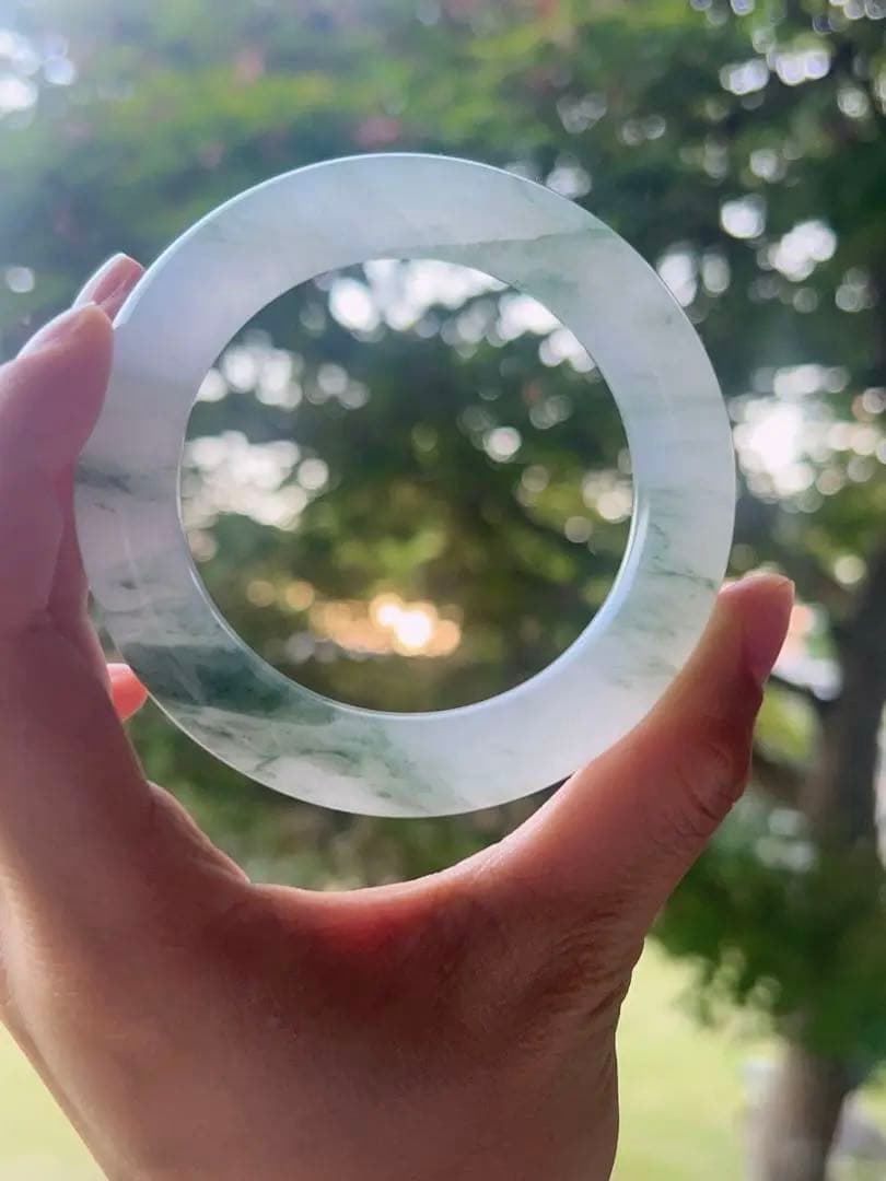 翡翠色 天山翠 金糸玉　天然石　バングル内径56.7 満圏