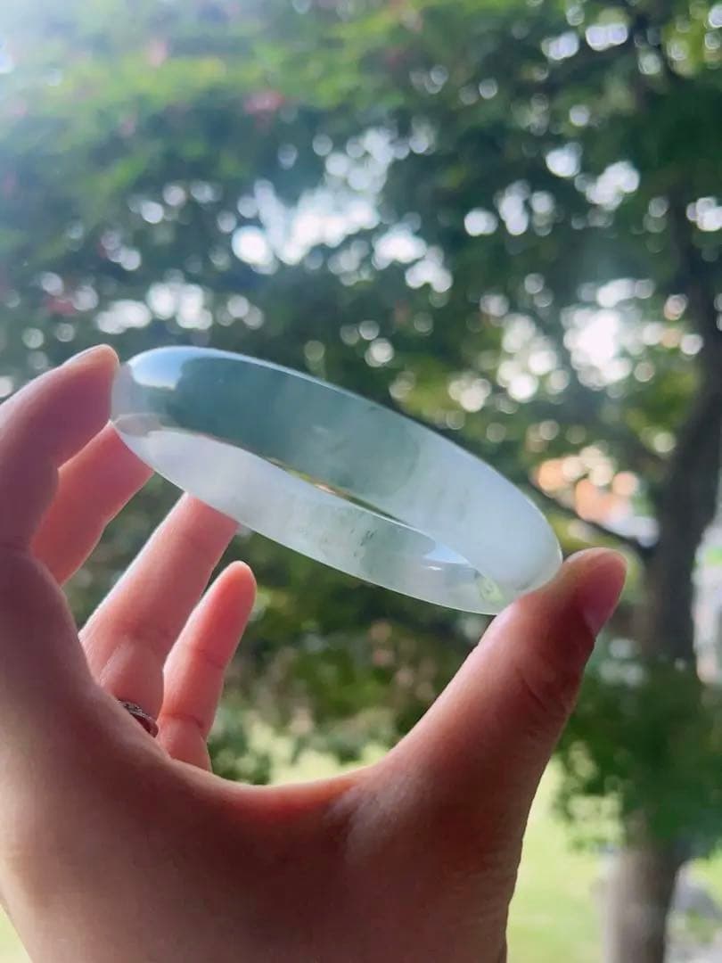 翡翠色 天山翠 金糸玉　天然石　バングル内径56.7 満圏