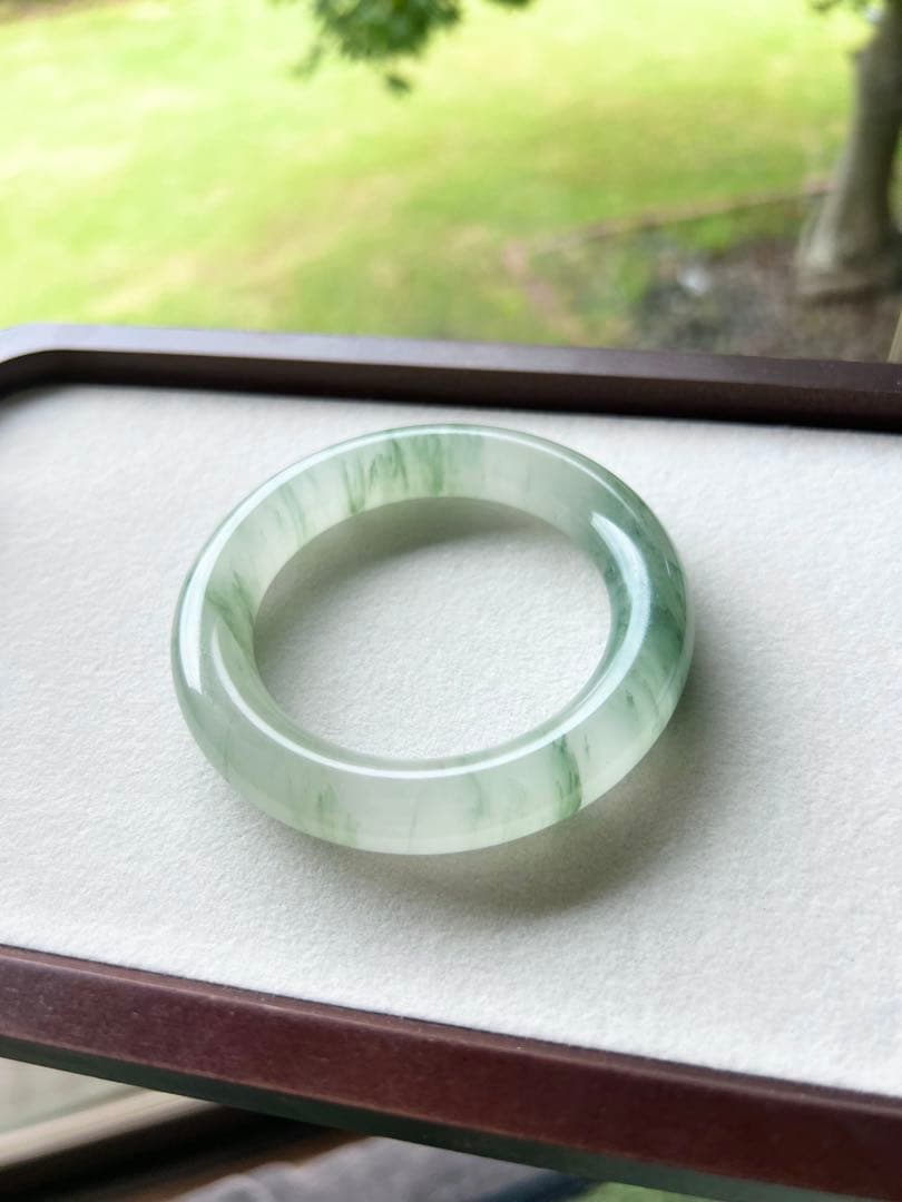 翡翠色 天山翠 金糸玉　天然石　バングル内径56.7 満圏