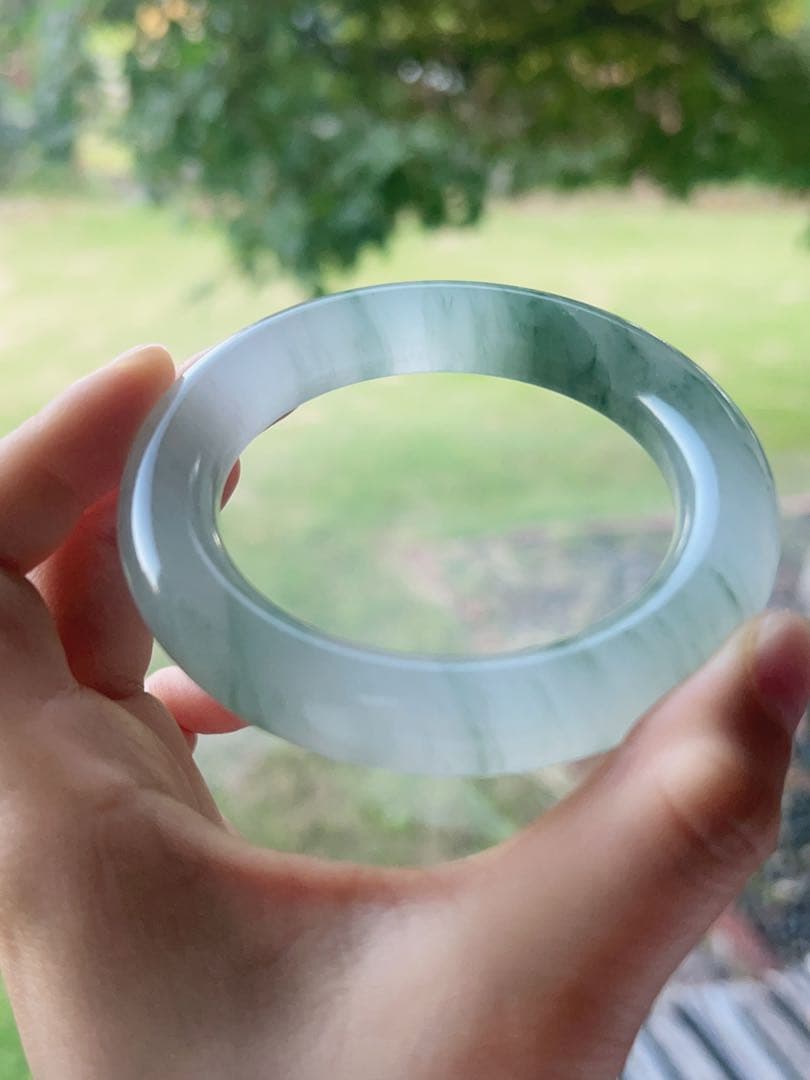 翡翠色 天山翠 金糸玉　天然石　バングル内径56.7 満圏