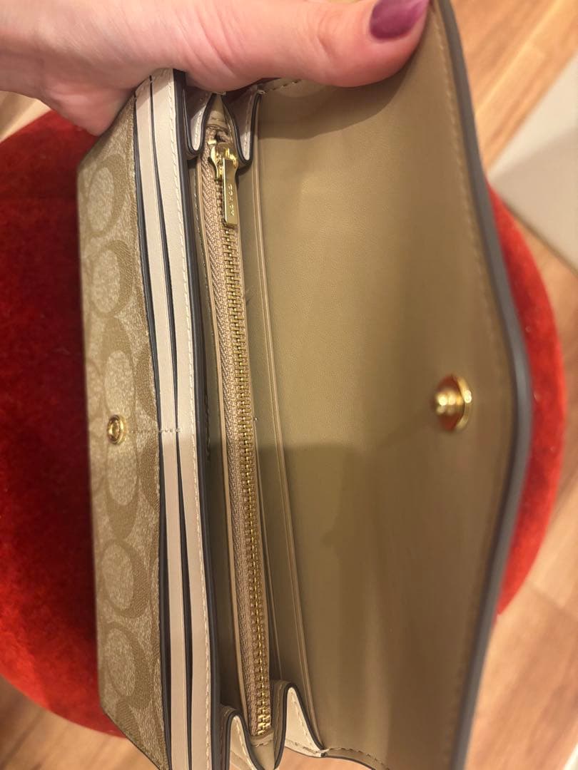 新品未使用　COACH 長財布 ベージュ/ホワイト