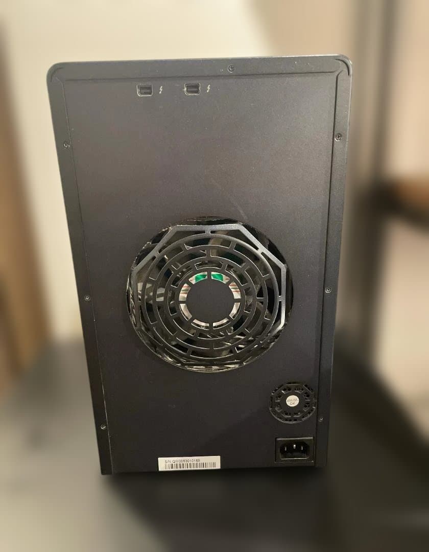 【外付けHDD】Promise Pegasus2 R8 Media 32TB