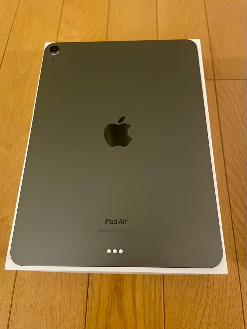【美品】iPad Air第５世代 (256GB、Wi-Fi) スペースグレイ