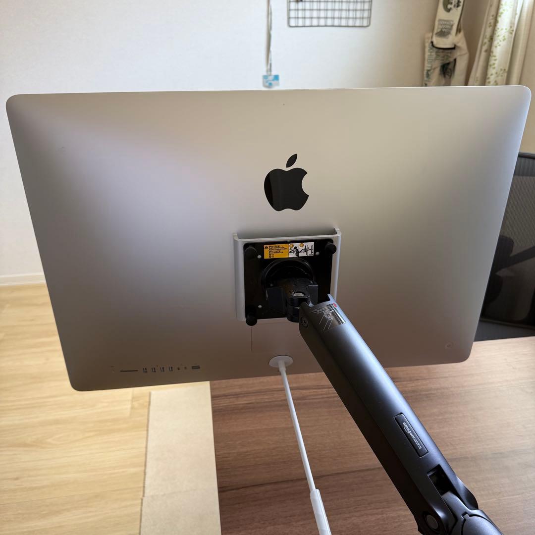 iMac 27inch 2020 Retina5K VESAマウントアダプタ搭載