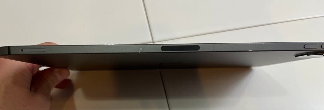 【最終価格】iPad Pro 第2世代 （11㌅、WiFi＋cellular）