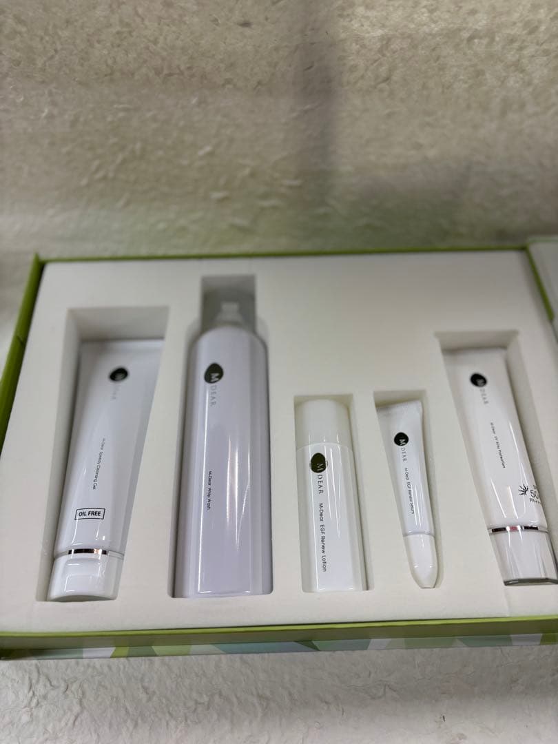 エムディア プレミアムコレクション2024 クリスマスコフレ　箱なし