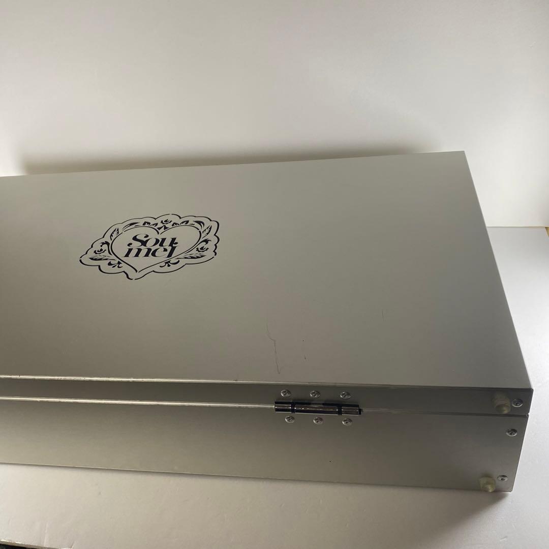 ソウメイ　アタッシュケース　ル　セクストゥール　レッド　ブラック　シルバー