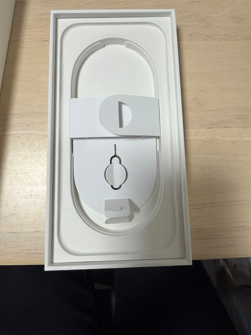 iPhone16Pro 128gブラックチタニウム