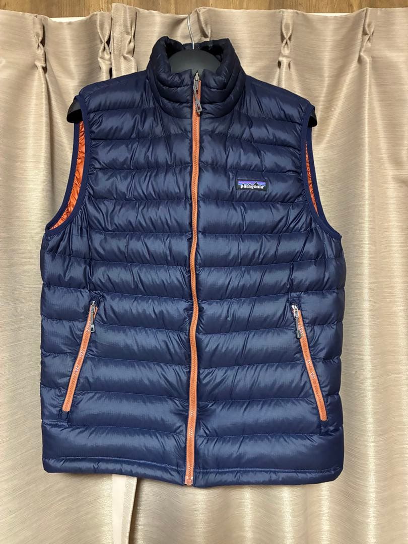patagonia メンズ ダウンベスト M ネイビー