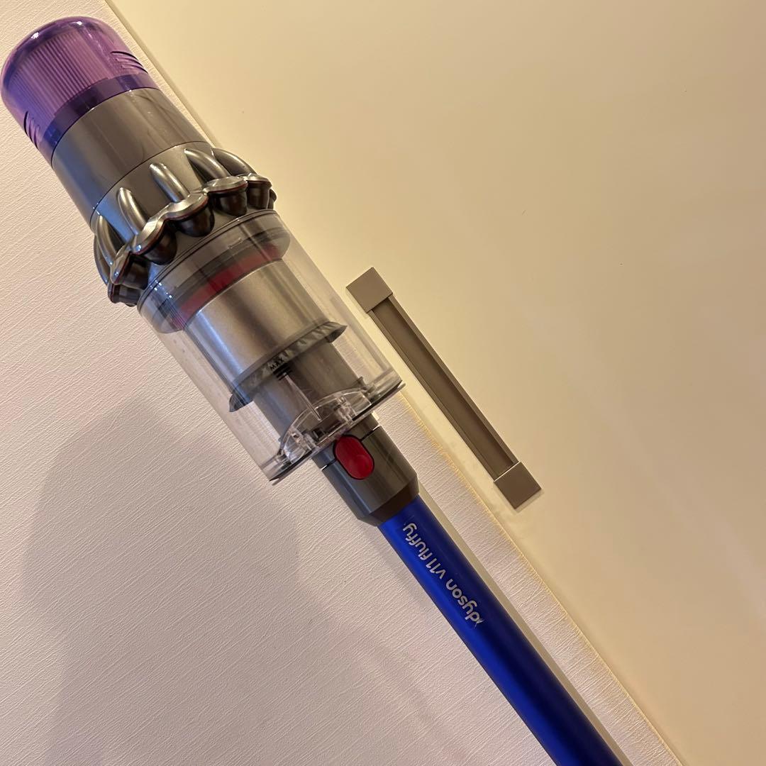Dyson v11 fluffy 純正スタンド付き 美品