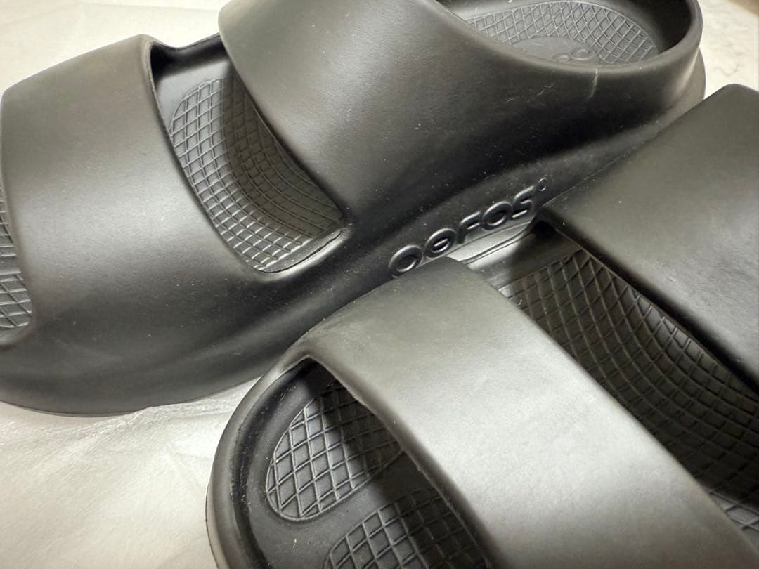 ◾️ウーフォス　OOFOS Ooyea サンダル　ブラック　42