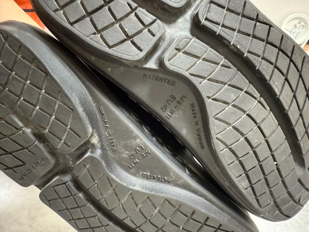 ◾️ウーフォス　OOFOS Ooyea サンダル　ブラック　42