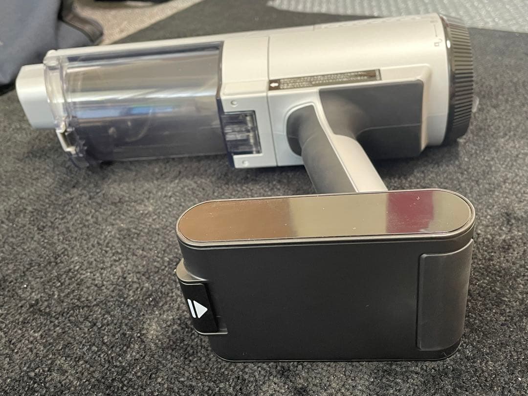 Shark スティッククリーナー IW2241J 未使用に近い商品です